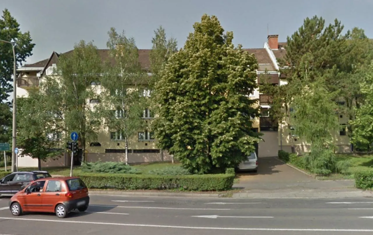 Zozi Csaladi Apartman Hotel Eger