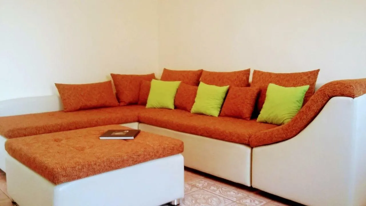 Zozi Csaladi Apartman Hotel Eger