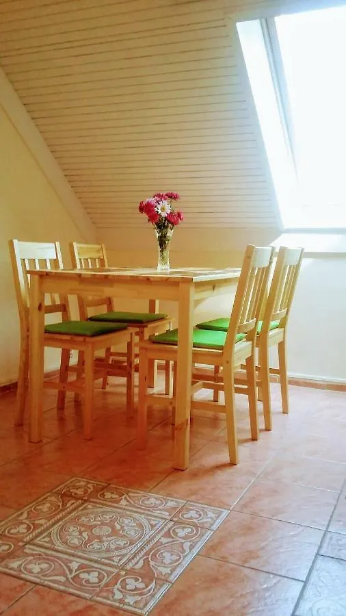 Zozi Csaladi Apartman Hotel Eger Magyarország
