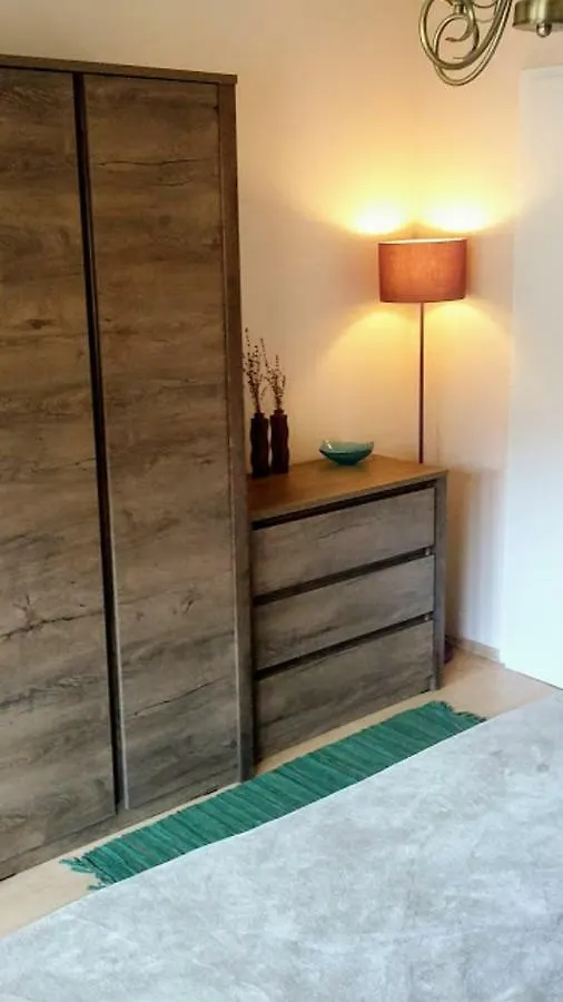Zozi Csaladi Apartman Hotel Eger 0*,  Magyarország